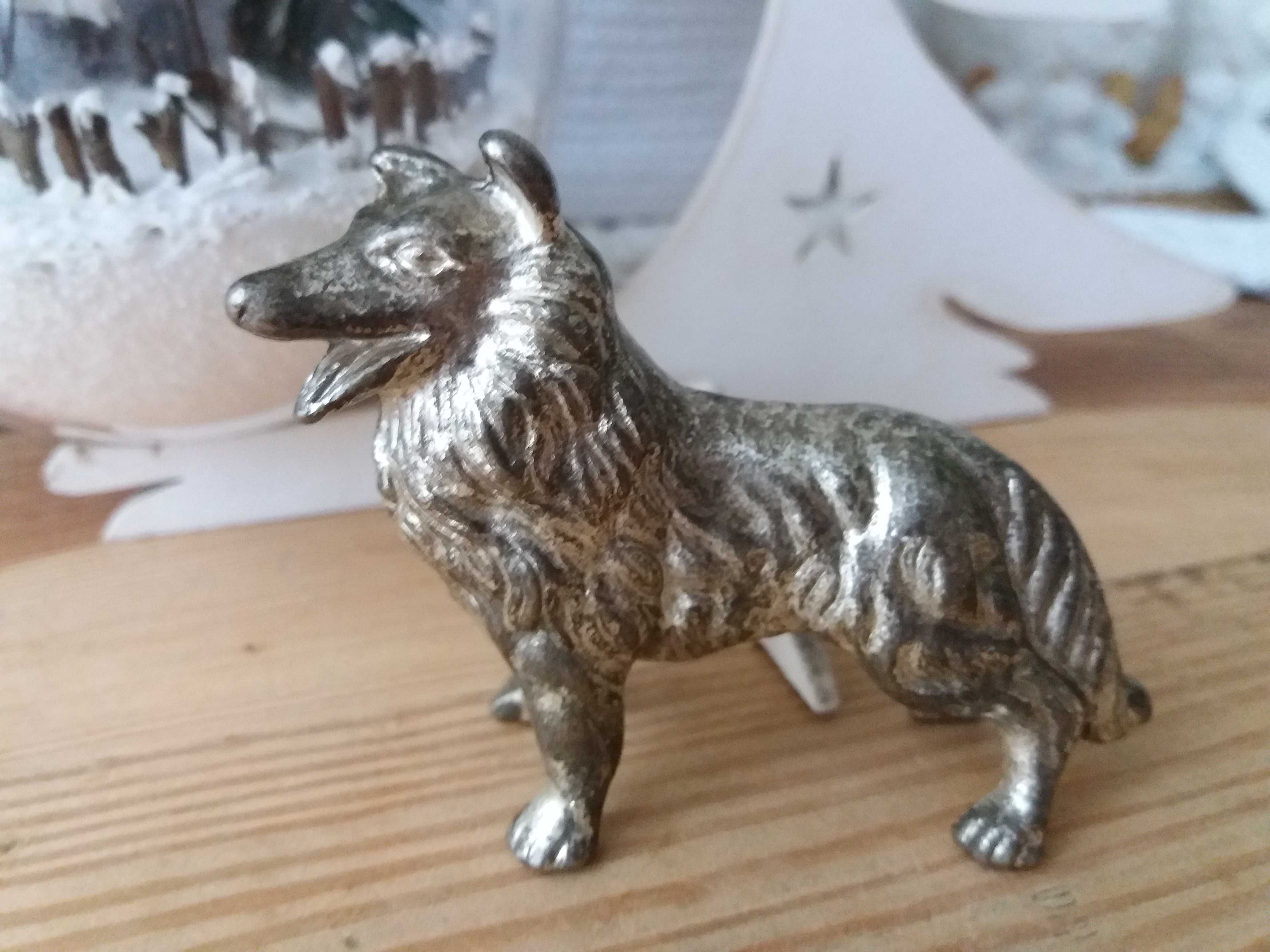 Metalowa figurka psa pies metal kolekcjonerska