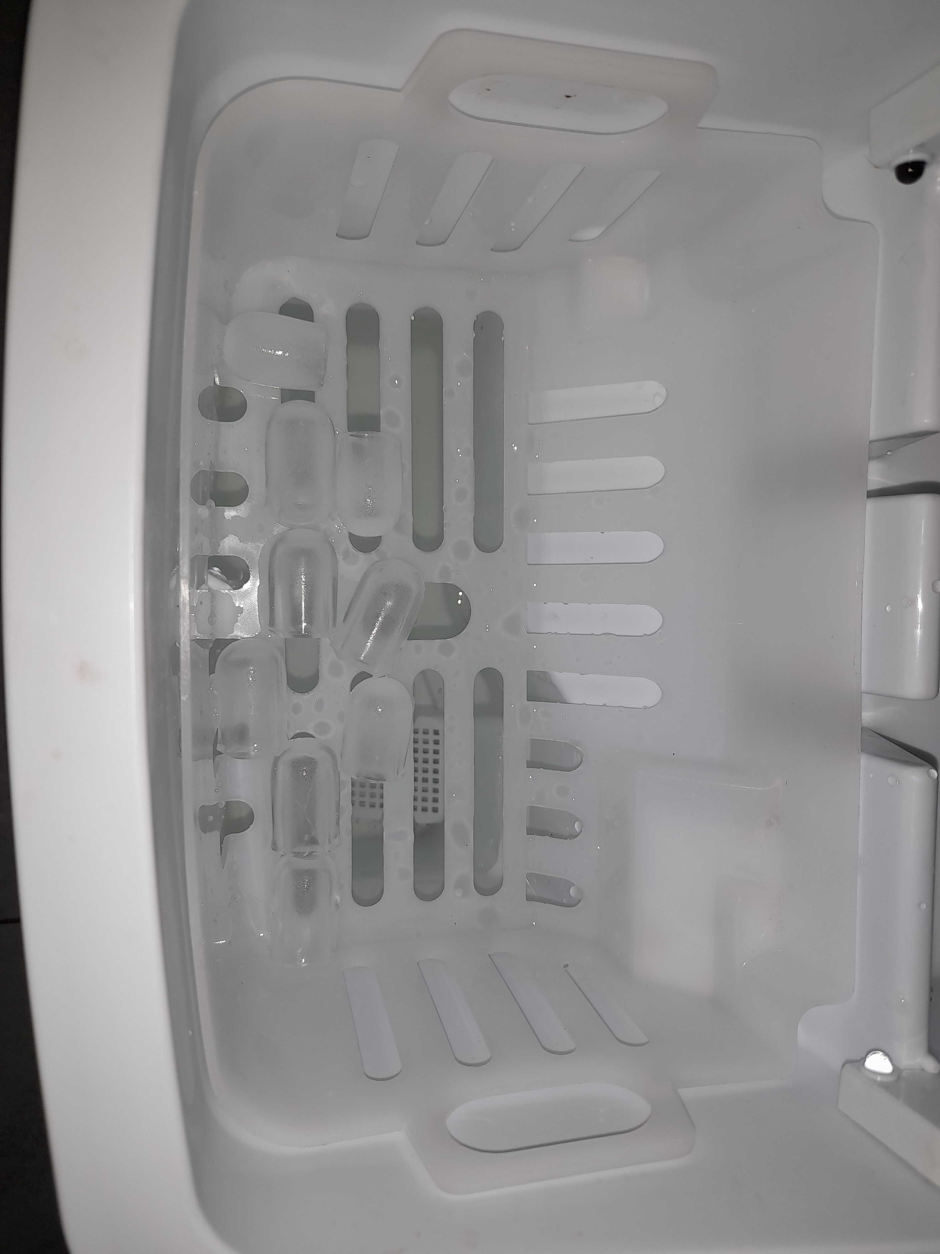 Kostkarka do ludu Ice Maker HZB-12/B