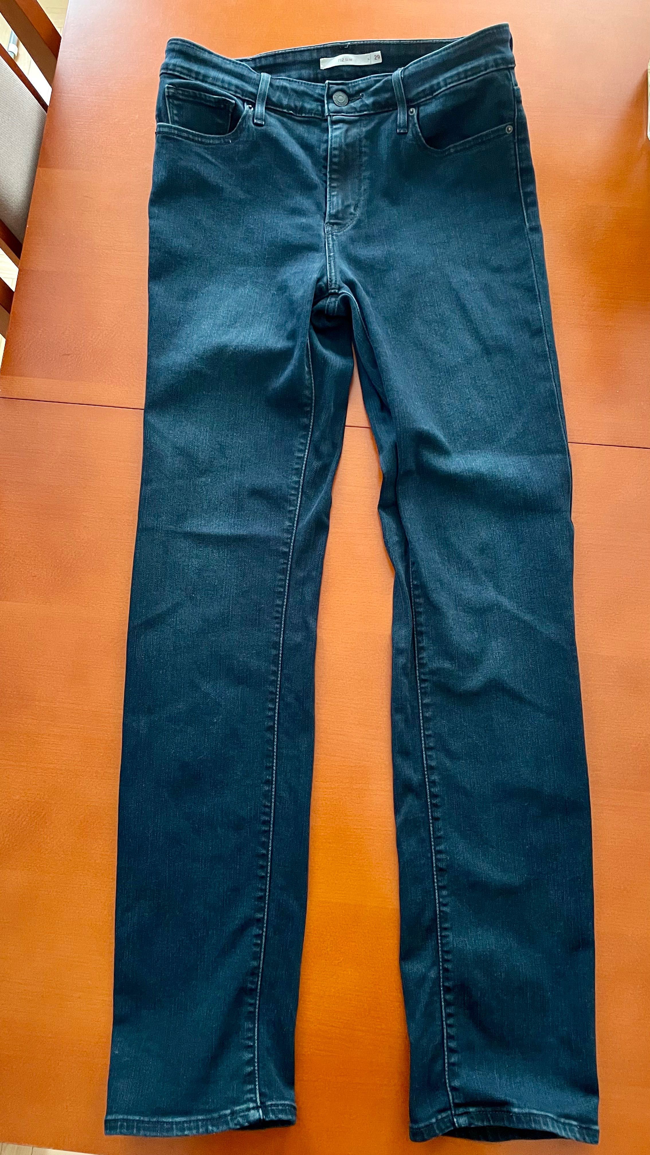 Dzinsy Levi's 712 Slim