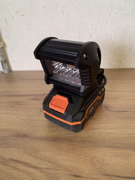 Адаптер, прожектор для акумулятора Dnipro-M 20V, DeWALT 18V