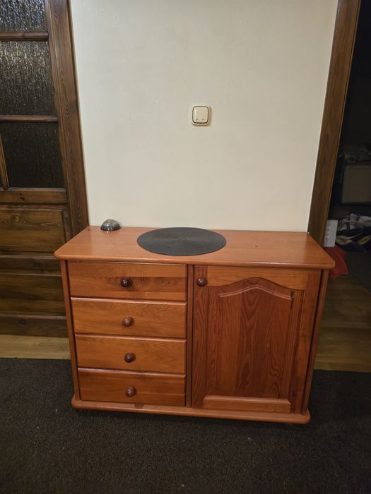 Komoda z litego drewna