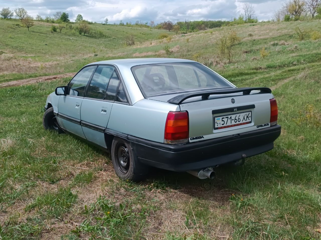 Opel Omega A 2.0