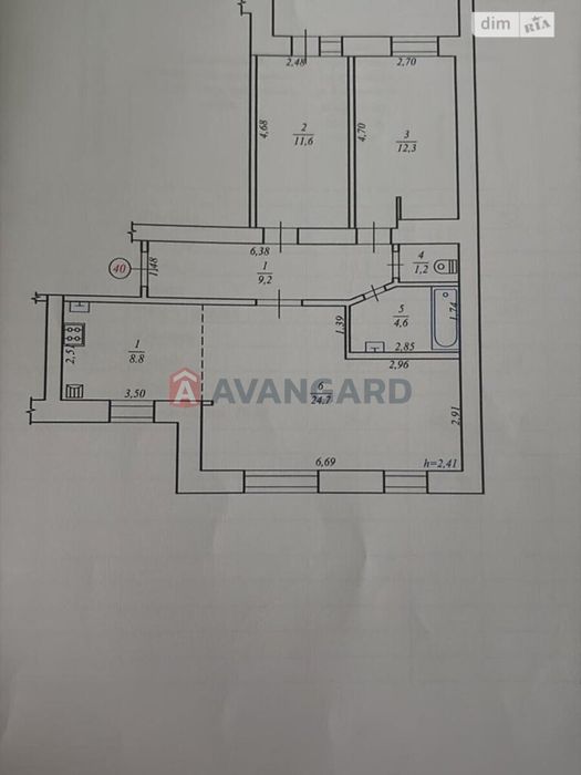 Продається нова чотири кімнатна квартира