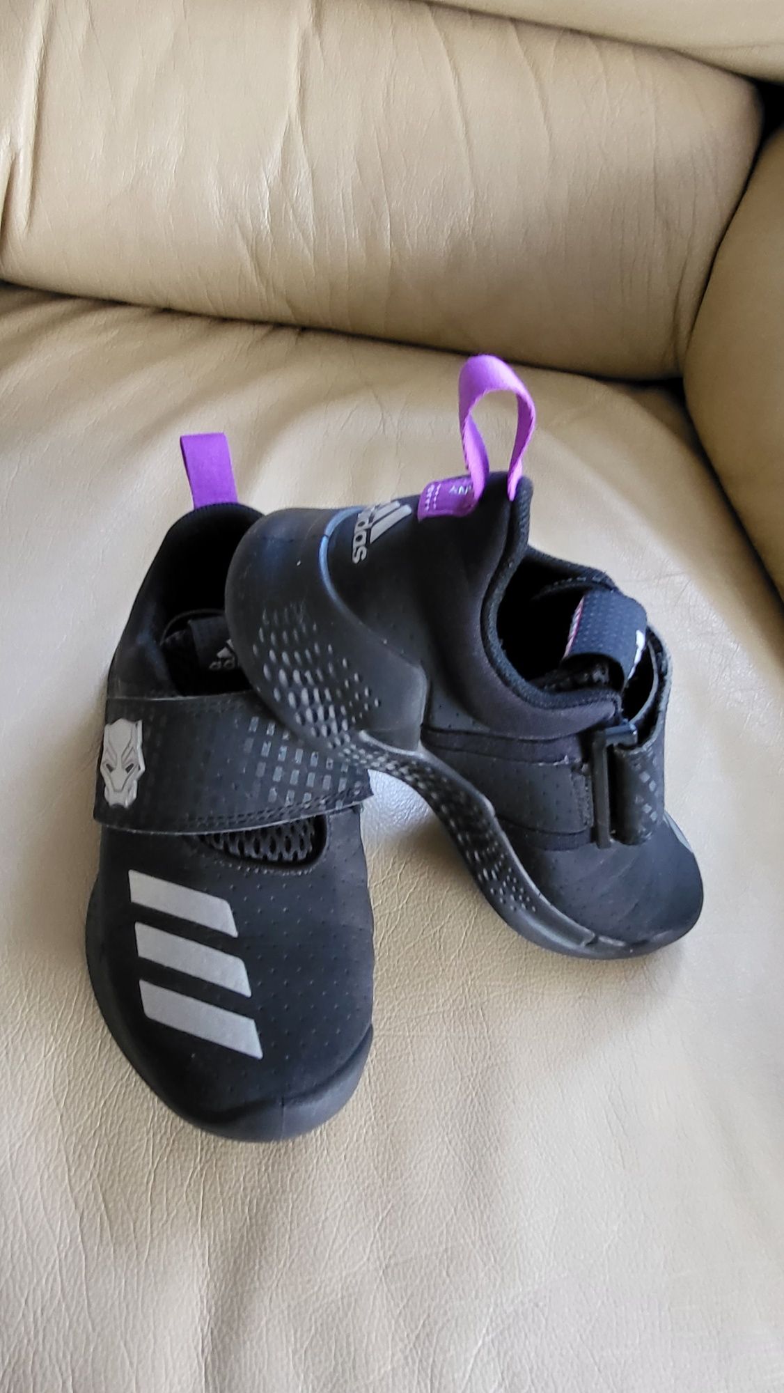 Adidasy chłopiece Adidas rozmiar 29.