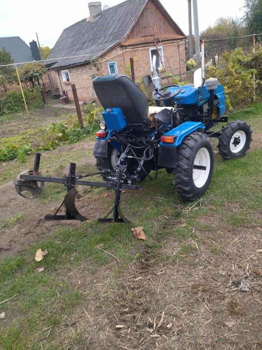 Трактор Lider LUX180D