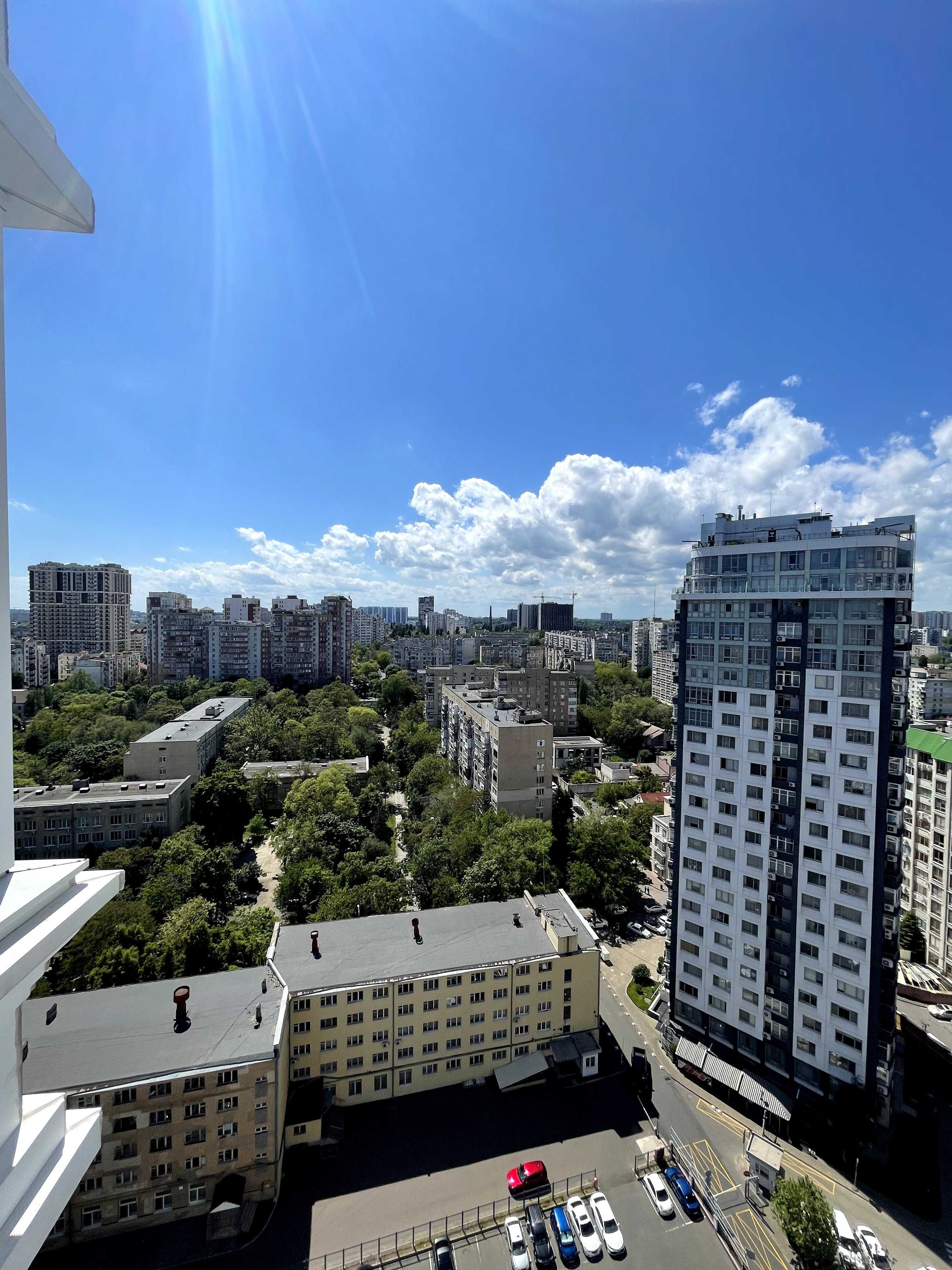 Продам 1 комн квартиру 49 м2 с ремонтом жк Гольфстрим в Одессе Аркадия