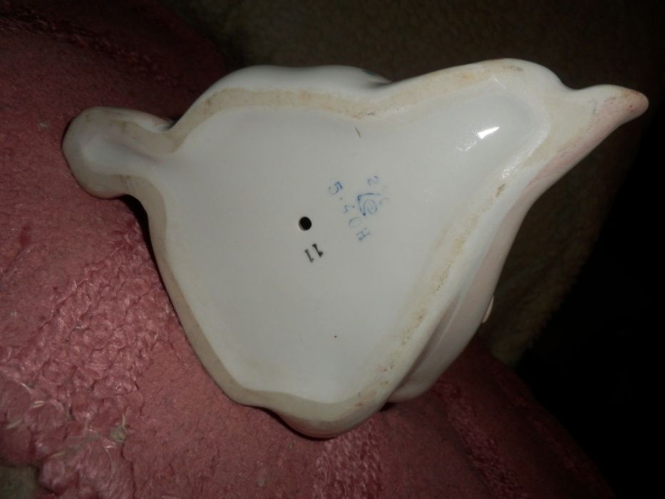 Фарфоровая статуэтка Материнство, СССР