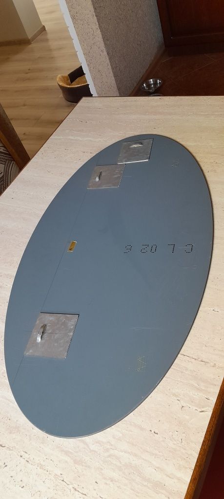 Lustro owalne 77cm x 42cm.