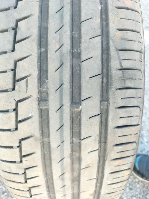 Vendo pneu continental