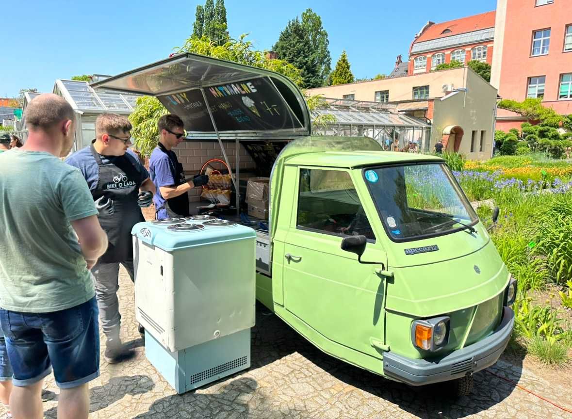 Piaggio Food Truck, MOBILNE LODY na EVENTY, Imprezy Firmowe, Katering