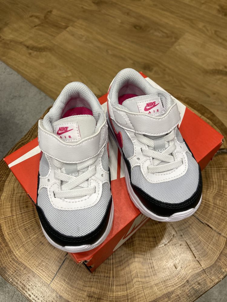 Buciki dziewczęce Nike Air Max 22