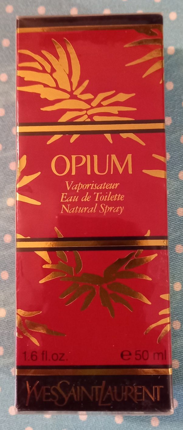 "Opium" eau de toilette (reservado)
