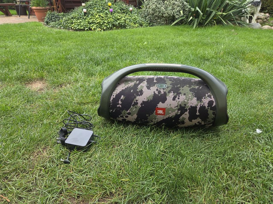 Głośnik JBL Boombox 2 moro działa idealnie partybox