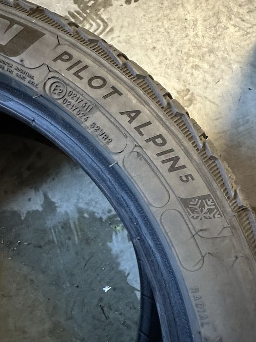 2x opony zimowe 235/45R17 Michelin Pilot Alpin 5 cena za parę 6mm 2022