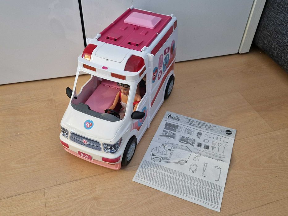 Barbie – Ambulância (3+)