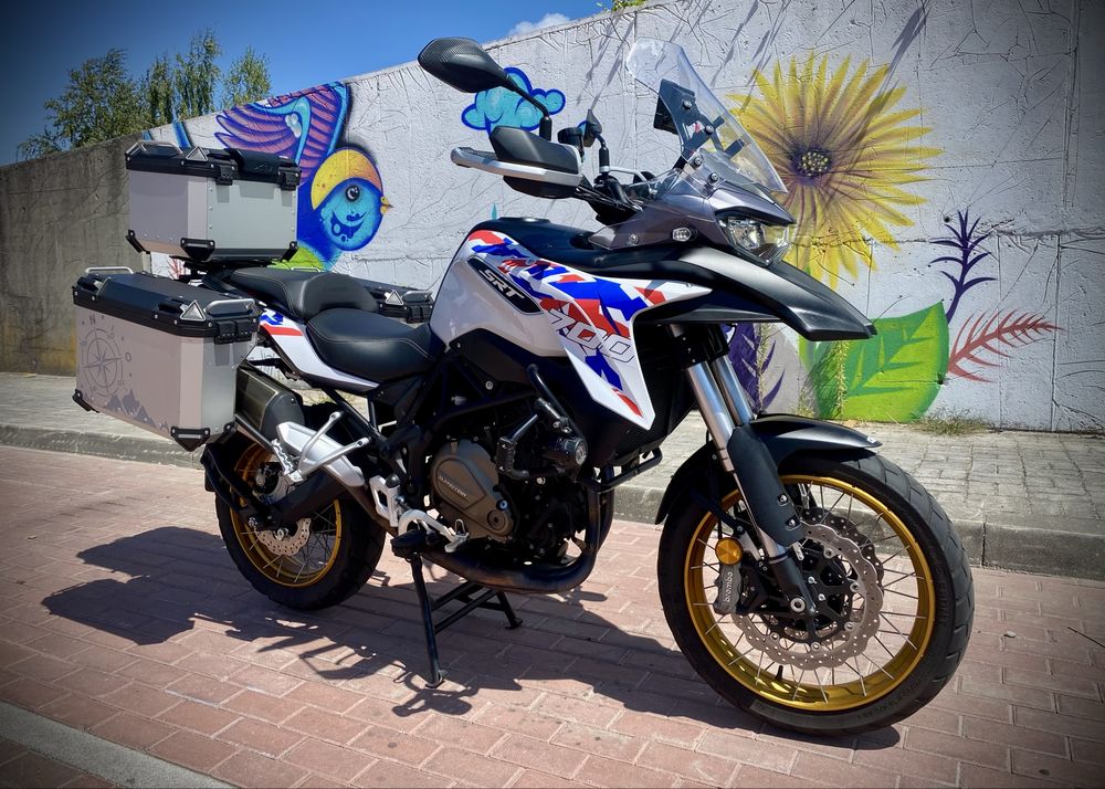 Qj Motor SRT 700X