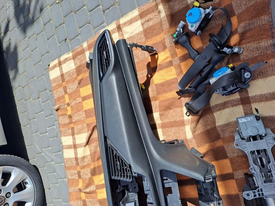 Insignia b deska,kokpit,pasy,tasma,przelacznikiairbag komplet