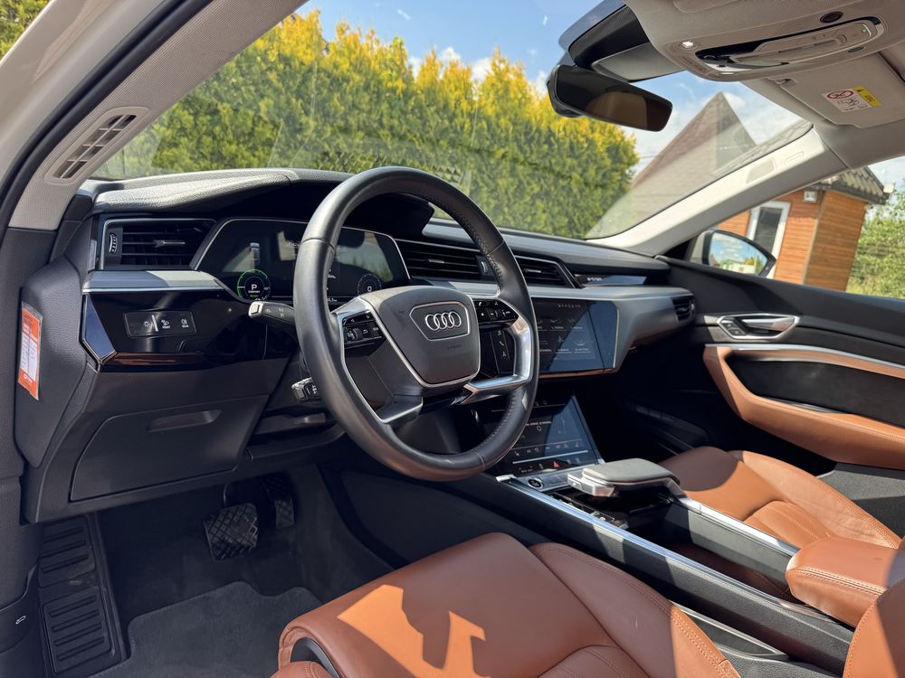 AUDI e‑tron 2020 • 71 кВт·год • 136 тис. км • ТОП-КОМПЛЕКТАЦІЯ!