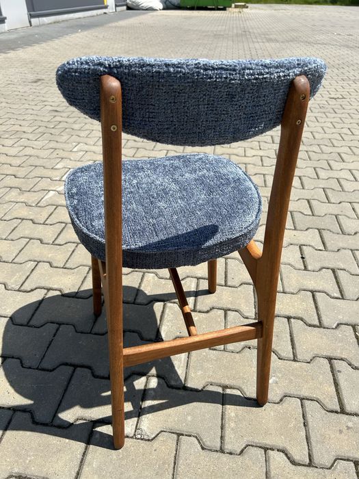 Krzesła Hałas odrestaurowane 6 sztuk Hałasy