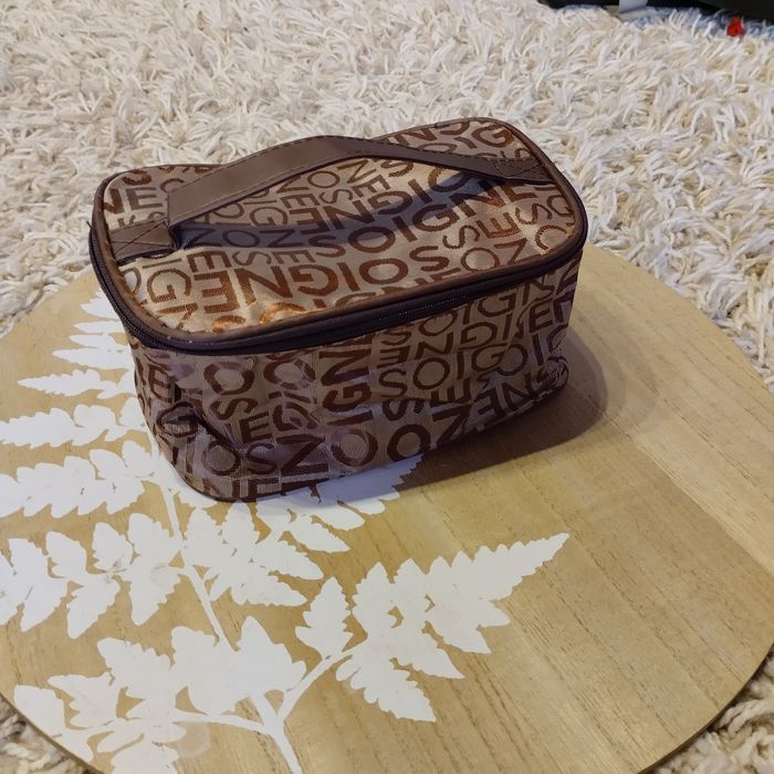 Kosmetyczka nowa rozmiar 19*12wys 9 cm