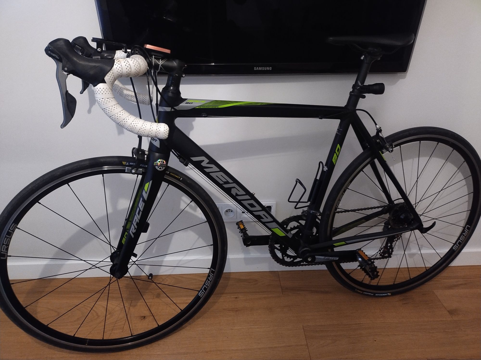 Rower szosowy Merida race 80
