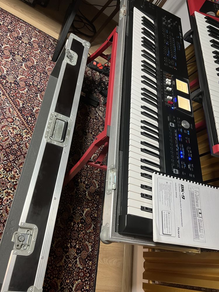 Roland BK9 - professional keyboard