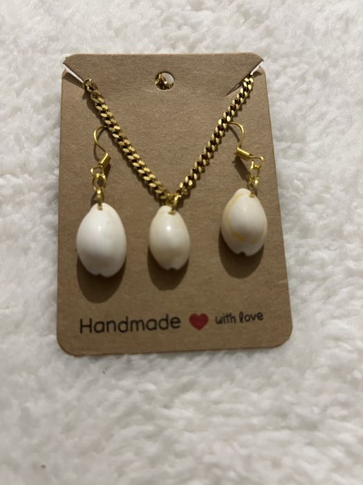 Colar e brincos conjunto