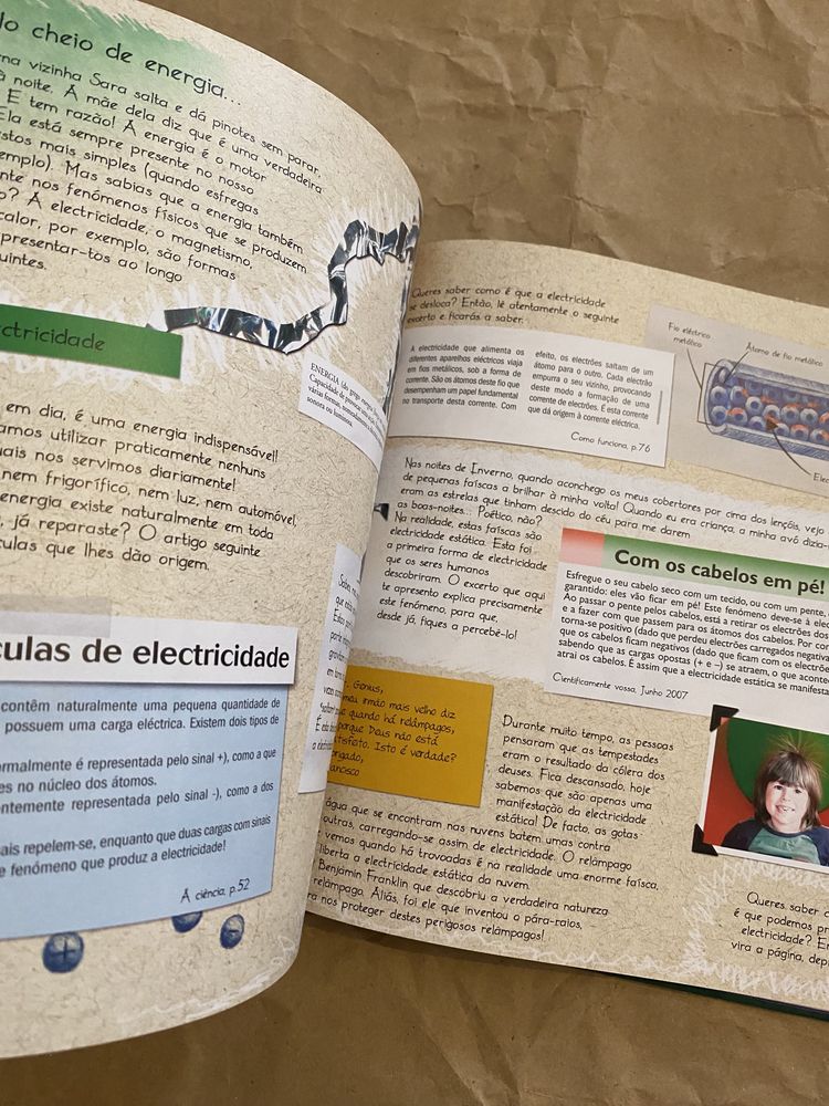 Livro educacional Albúm de Ciências