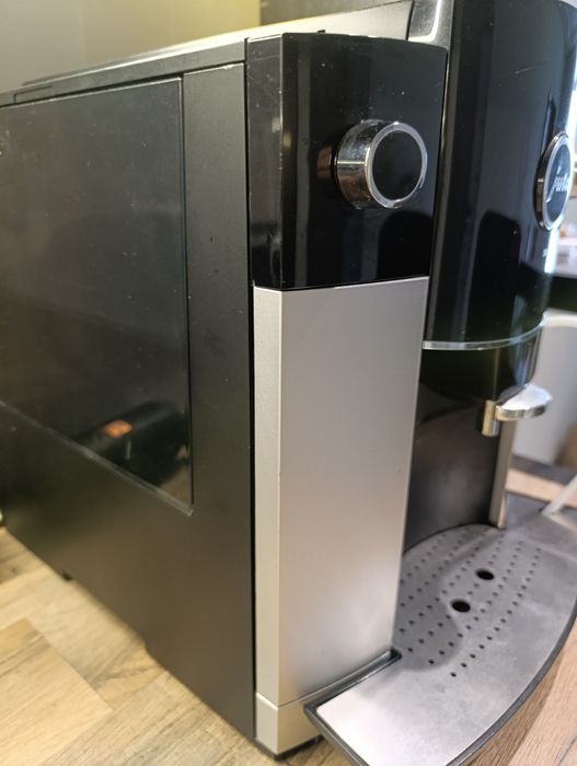 Кавомашина Jura D6