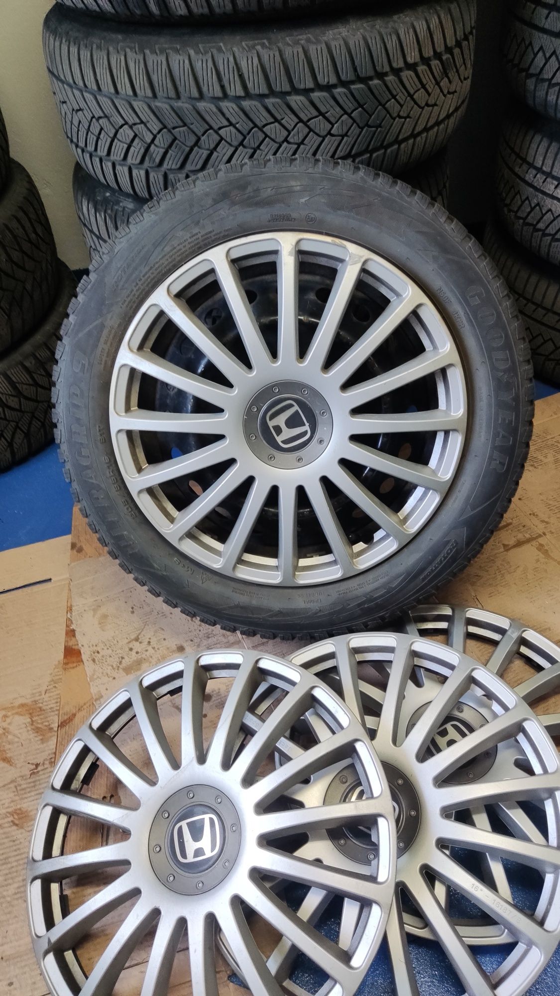 Goodyear Ultra Grip 9 opony zimowe 5x114.3, Komplet kół, 205/55/r16