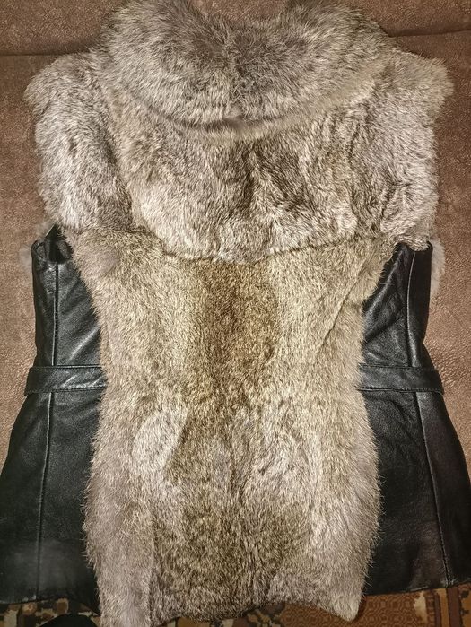 Срочно. Натуральный меховой жилет