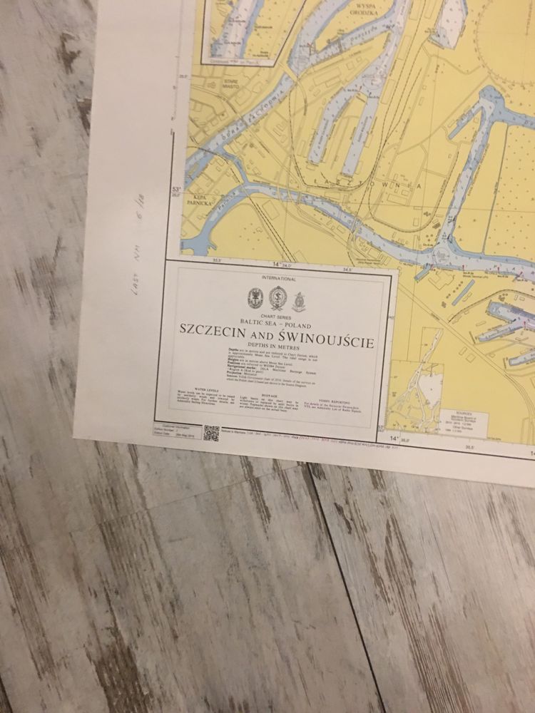 Mapa morska do nawigacji na statku