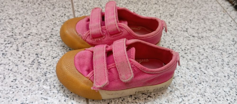 Sapatilhas de menina 21