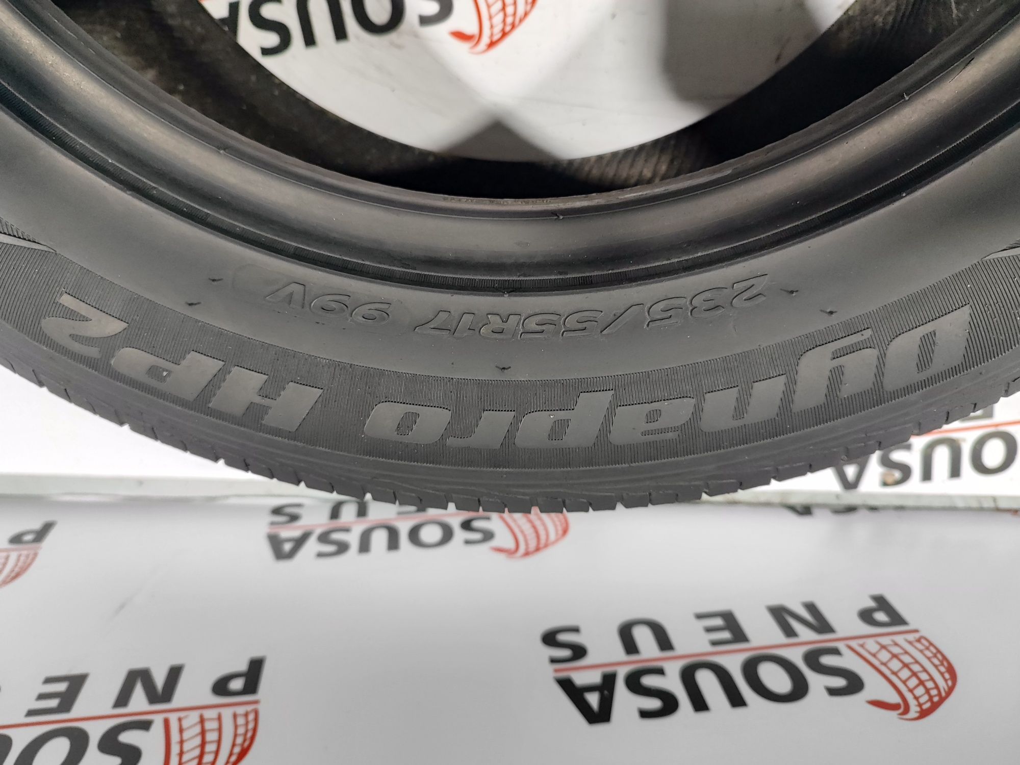 2 pneus semi novos 235-55R17 Hankook - Oferta dos Portes