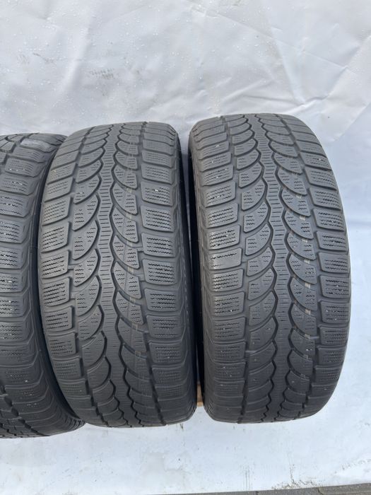 Колеса/резина/гума 205/50R17 Bridgestone