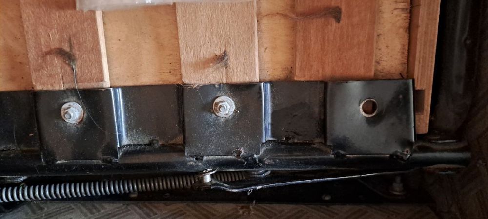 Диван для вітальні