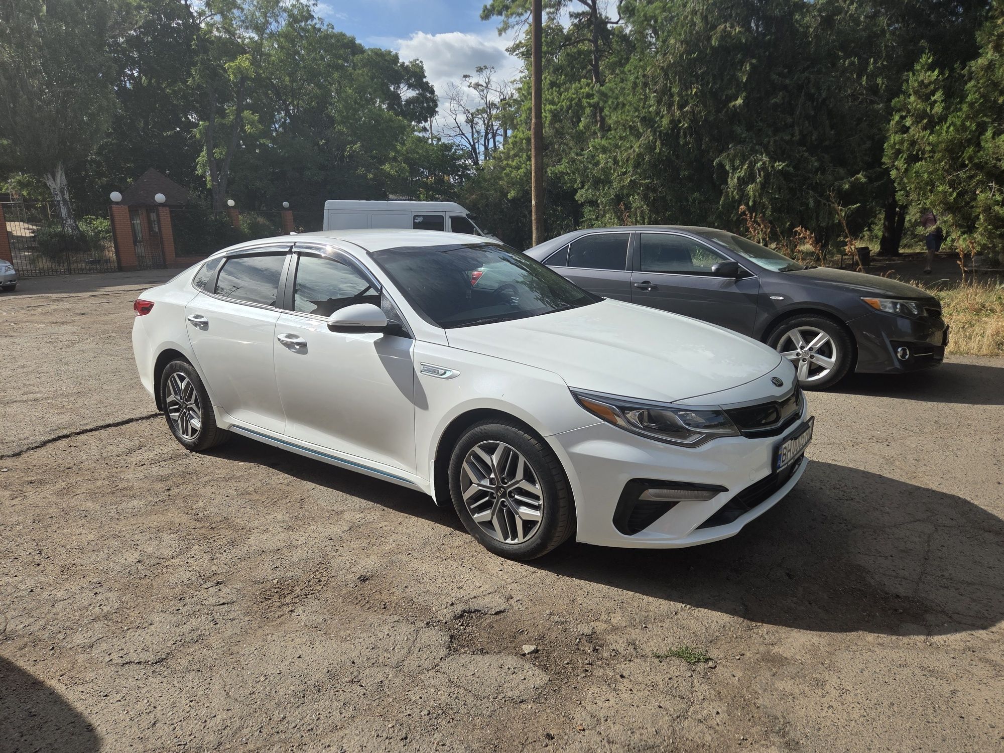 Продам Kia optima hibrid plag in