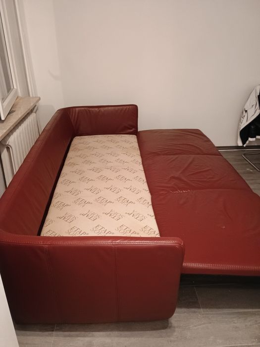 Pilnie Sofa z funkcją spania skórzana bordowa
