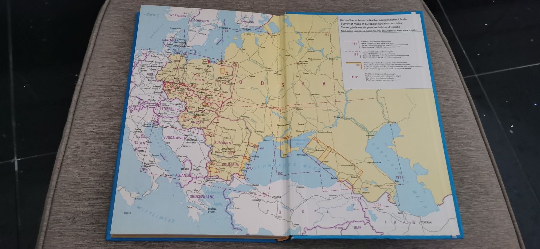 Auto Atlas DDR - atlas samochodowy - rok 1981