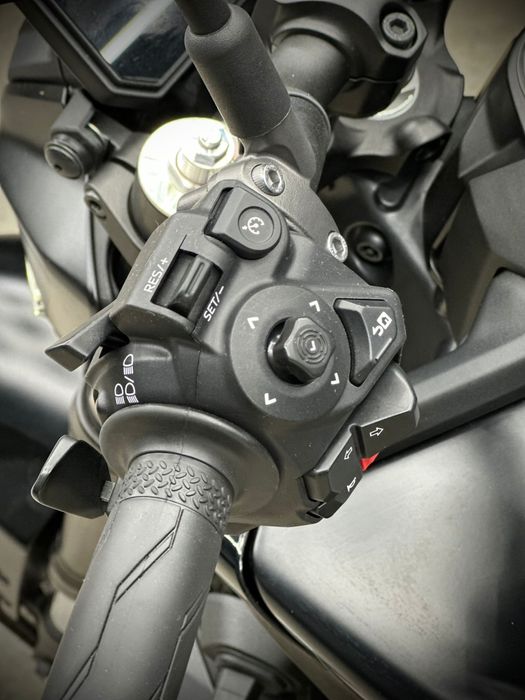 Yamaha MT09 - Com garantia