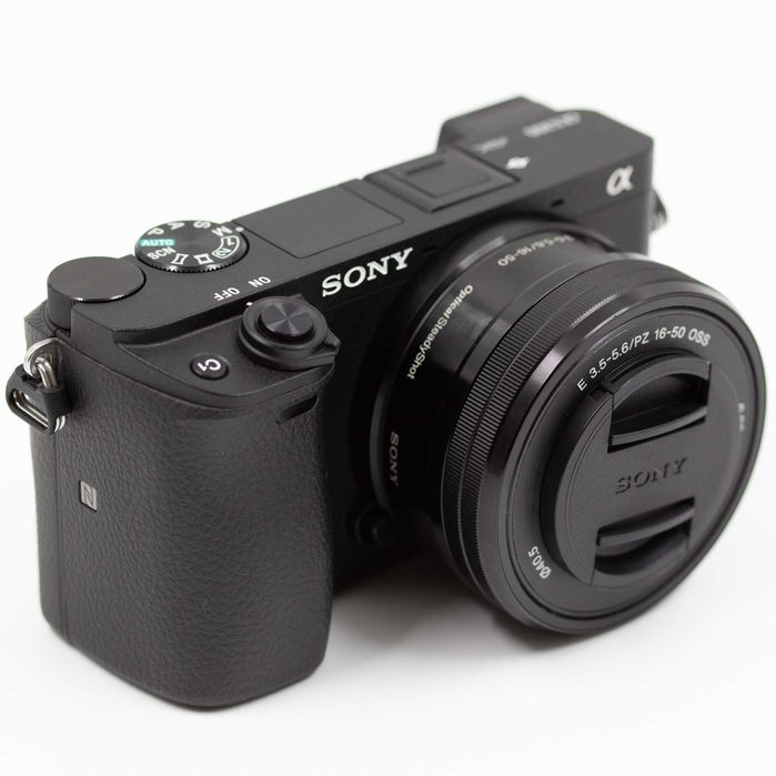 Sony Alpha a6300 + 16-50mm f/3.5-5.6 OSS