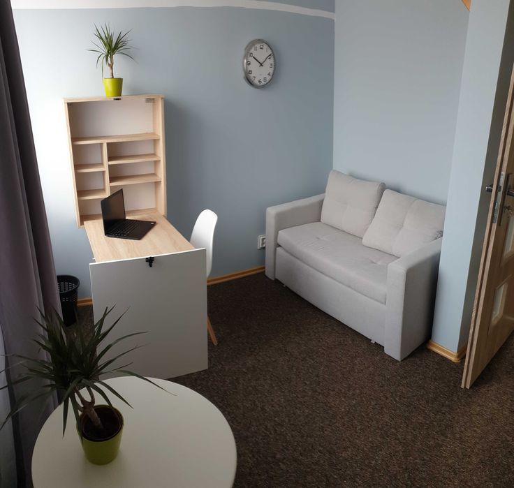 Piękny pokój - apartament przy Metrze 18m2 wysoki standard