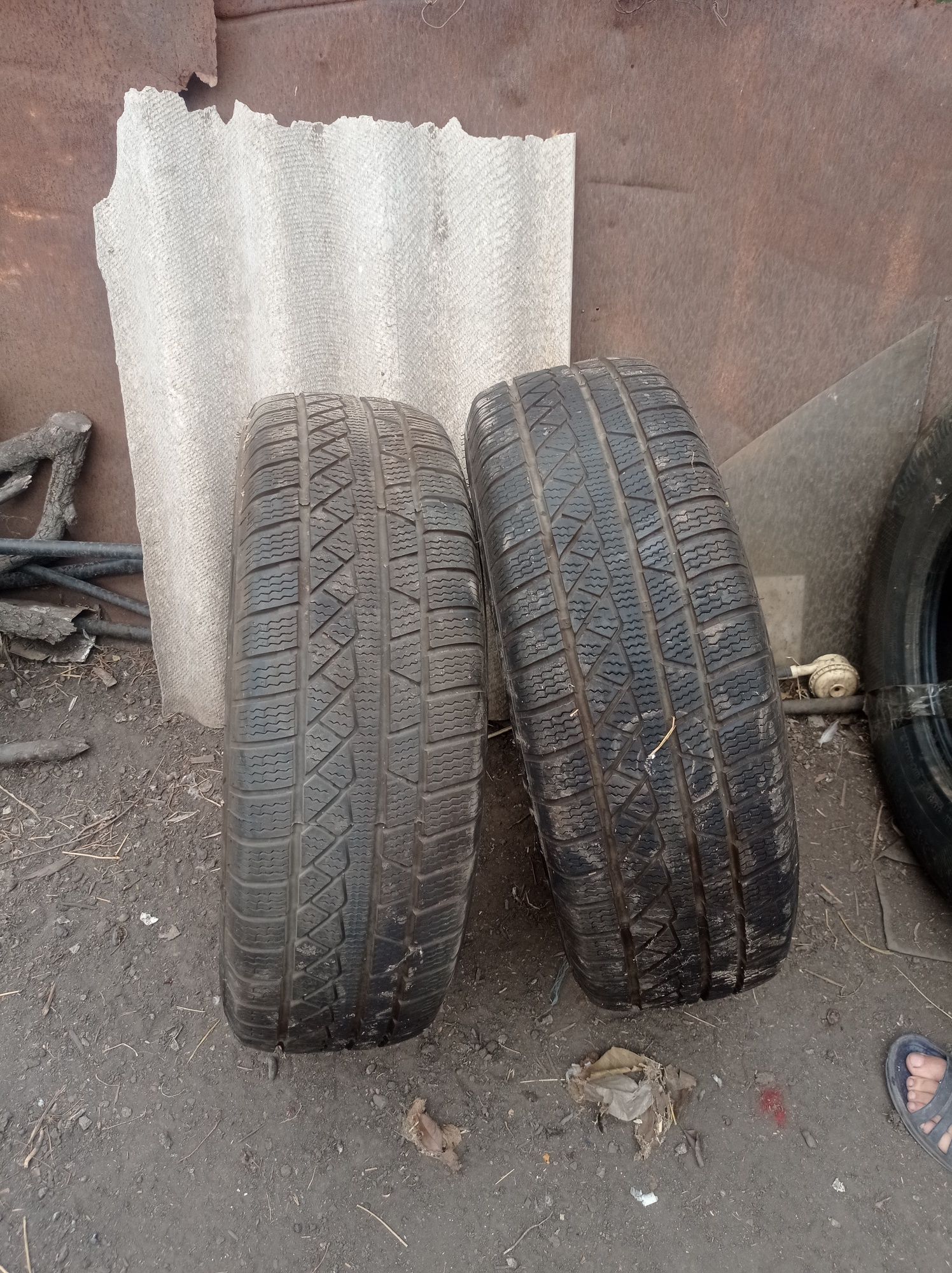 Продам резину 245/70 R16
