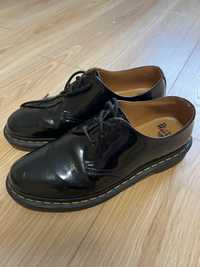 dr.martens brogues