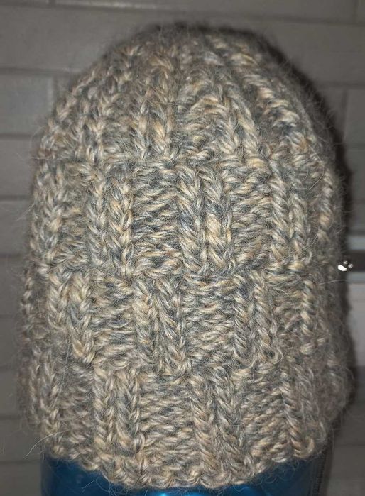 шапка вязанная ручная работа