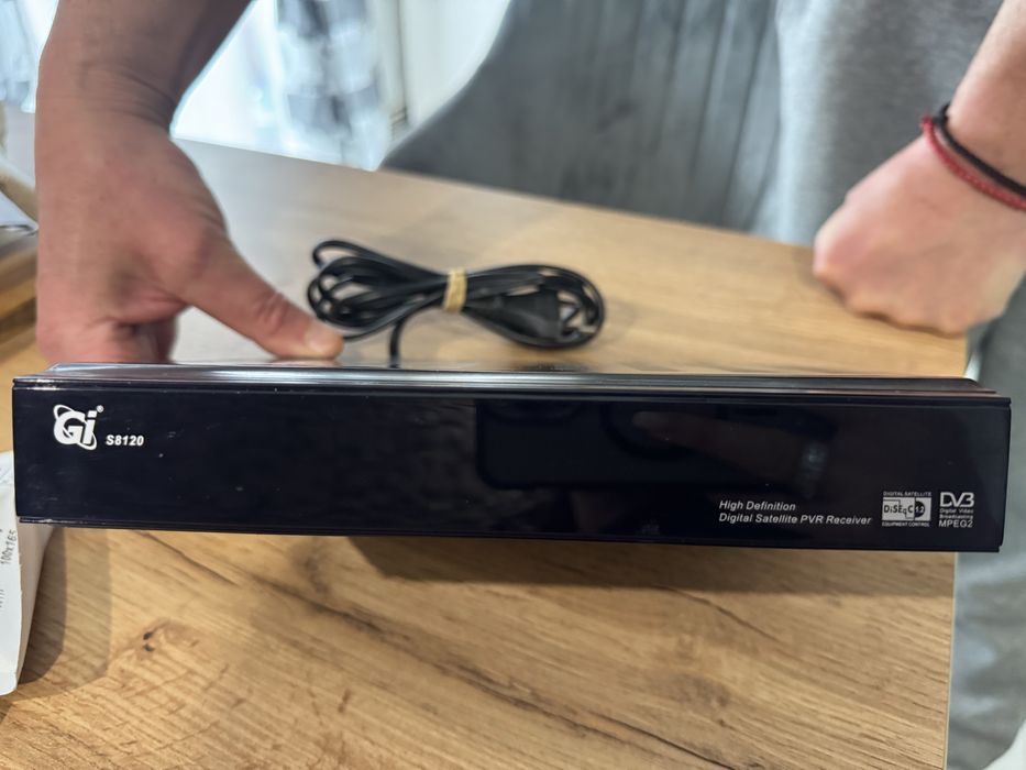 супутниковий ресивер GI S8120 (Galaxy Innovations S8120