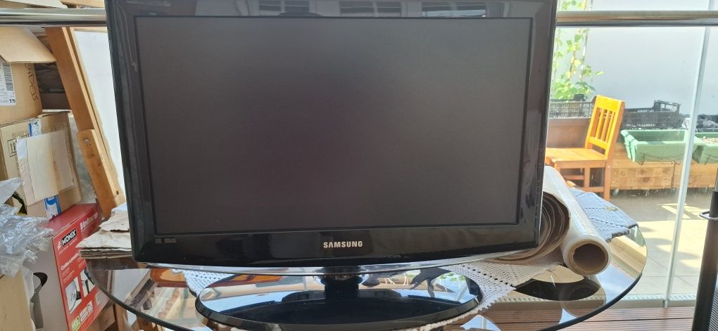 Vendo Lcd samsung 23"
