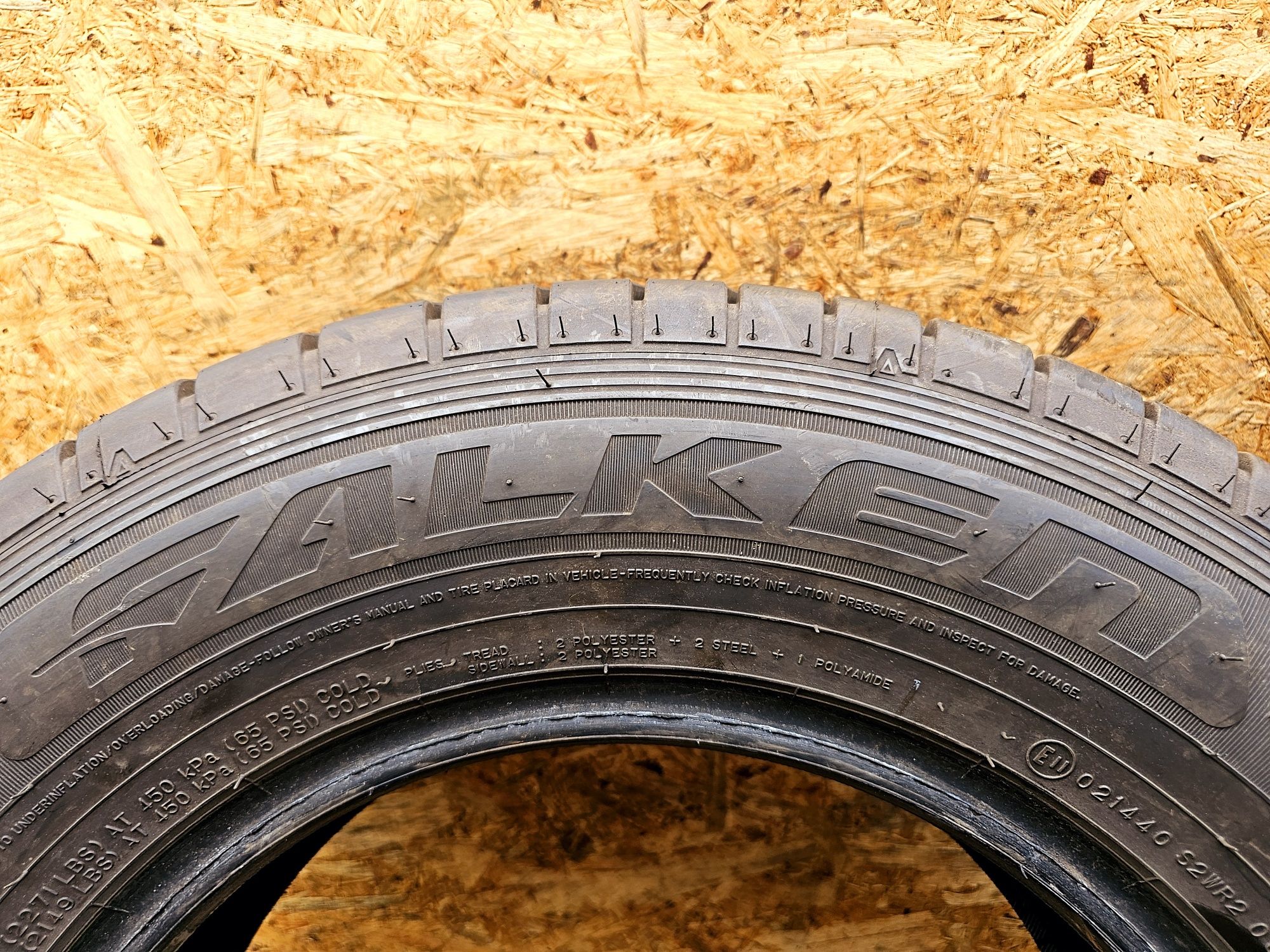 Idealne!!  8,5mm. 215/70 r15C Falken Linam. VAN01.  22/23