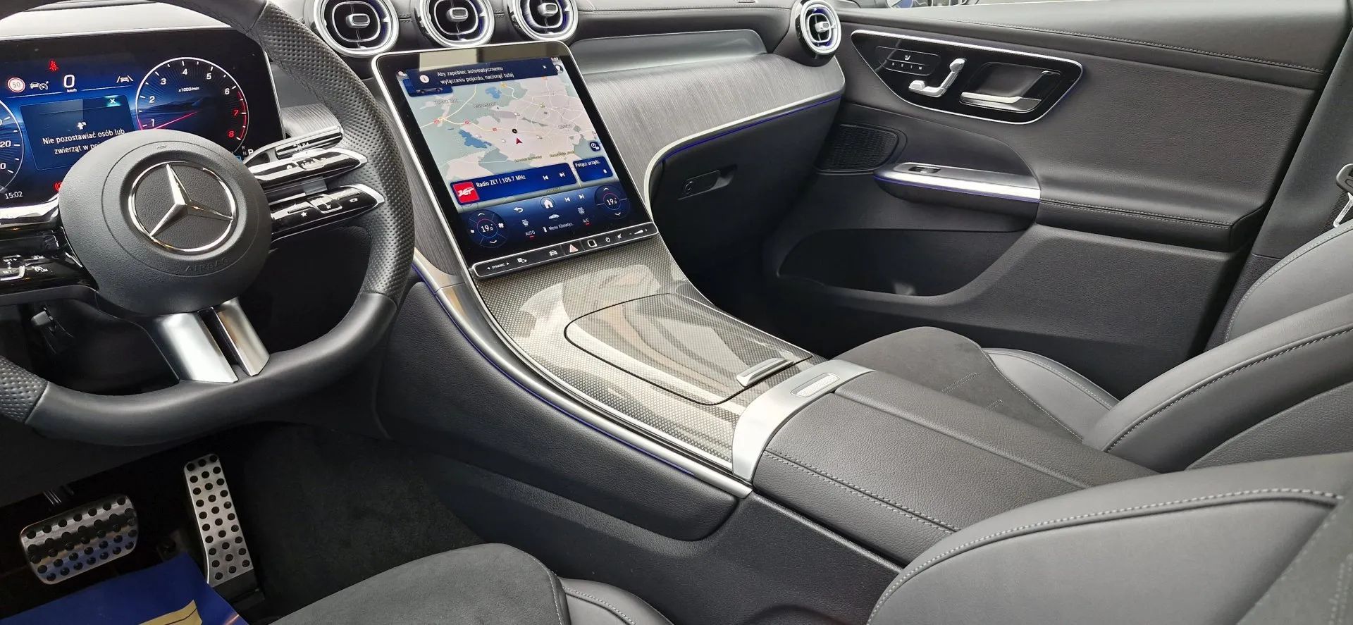 Mercedes-Benz GLC 200 COUPE 4M AMG Line Advanced Plus, Digital Light, Kam360, Distronic