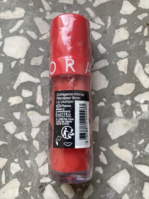 Błyszczyk powiększający usta Sephora Outrageous Intense Lip Plumper 03